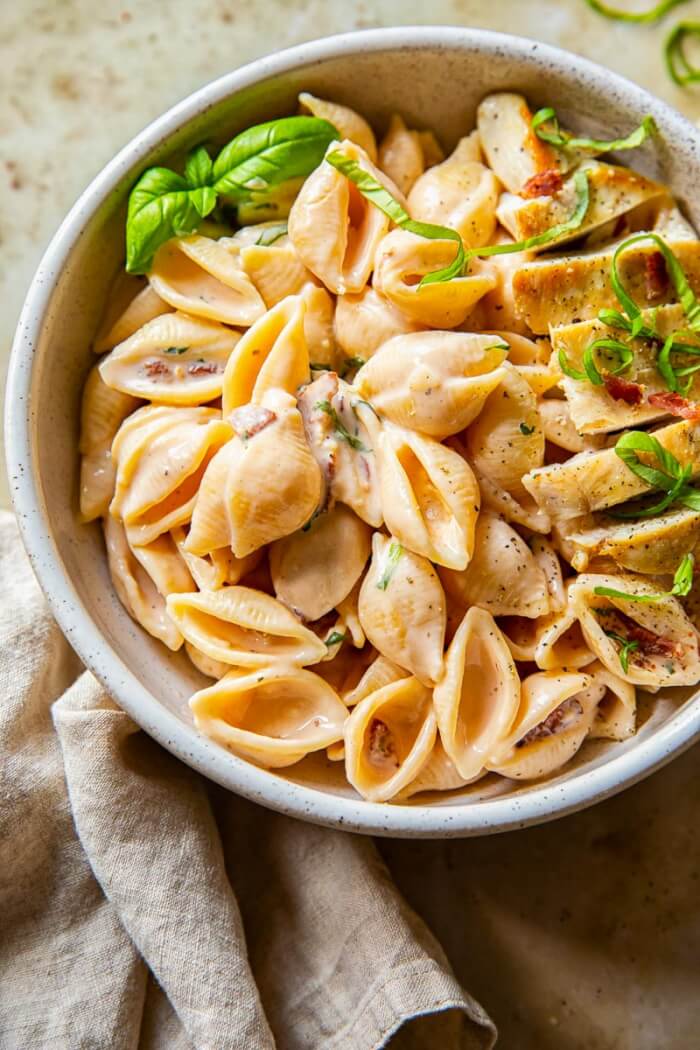 dinners with bacon, Bacon and chicken pasta