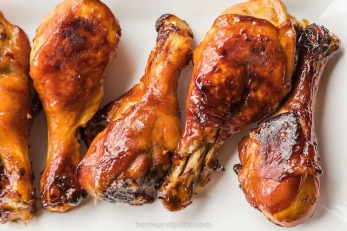 Grilled chicken legs with honey