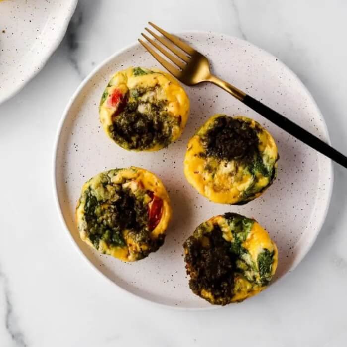 Peso & parmesan egg muffins for breakfast on the go