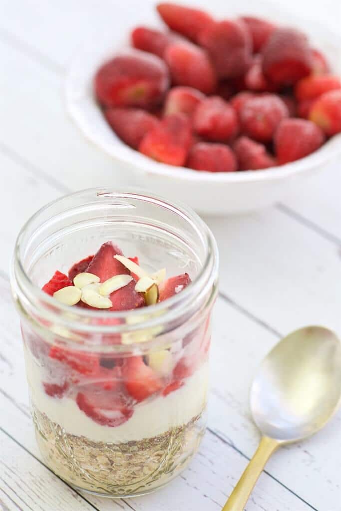  Strawberry Vanilla Overnight Oats