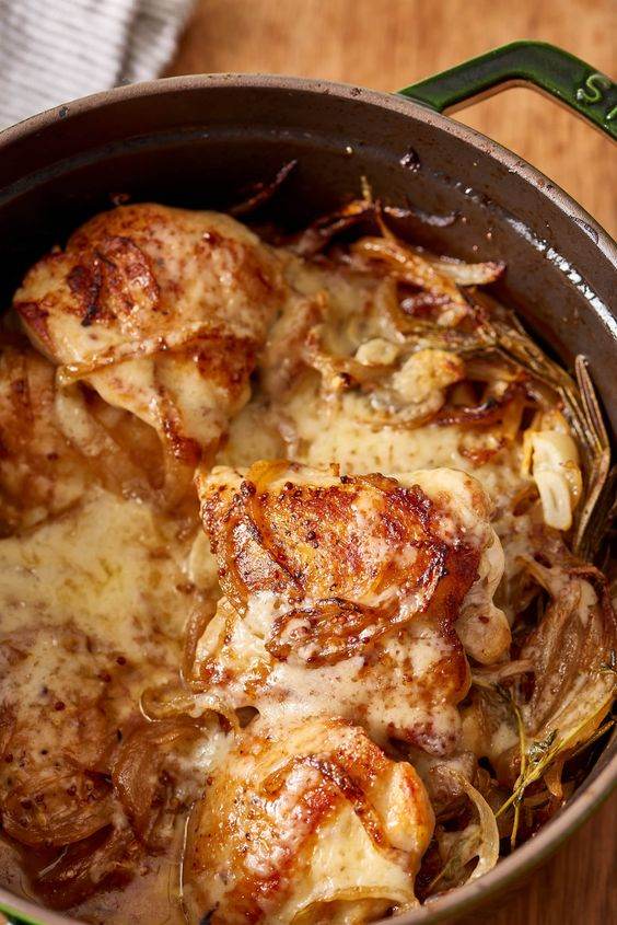 30 Insanely Good Braised Dishes Braised French Onion Chicken with Gruyère